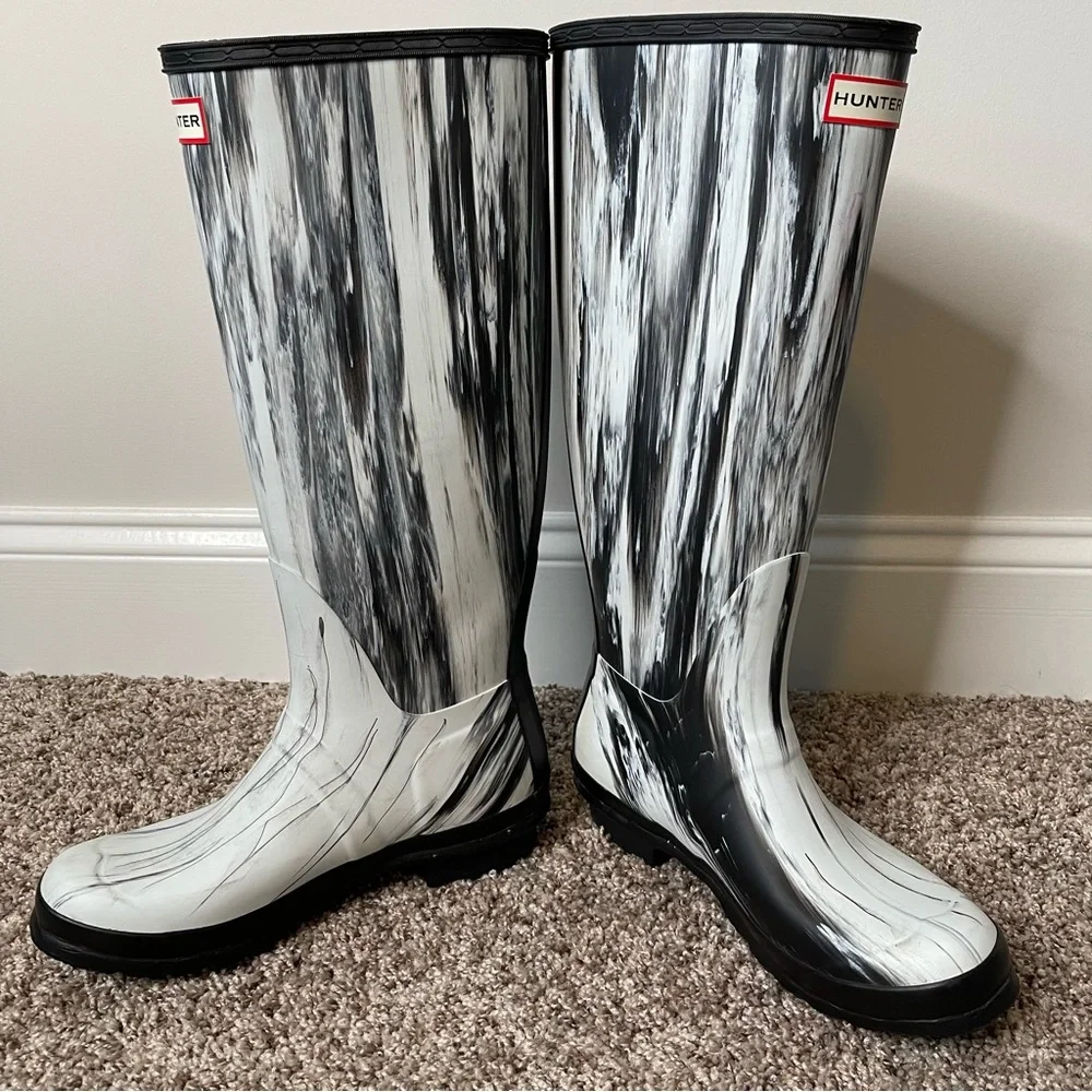 Hunter Limited Edition Original Nightfall Black/White Tall Rain Boots Size 9 - Picture 7 of 10